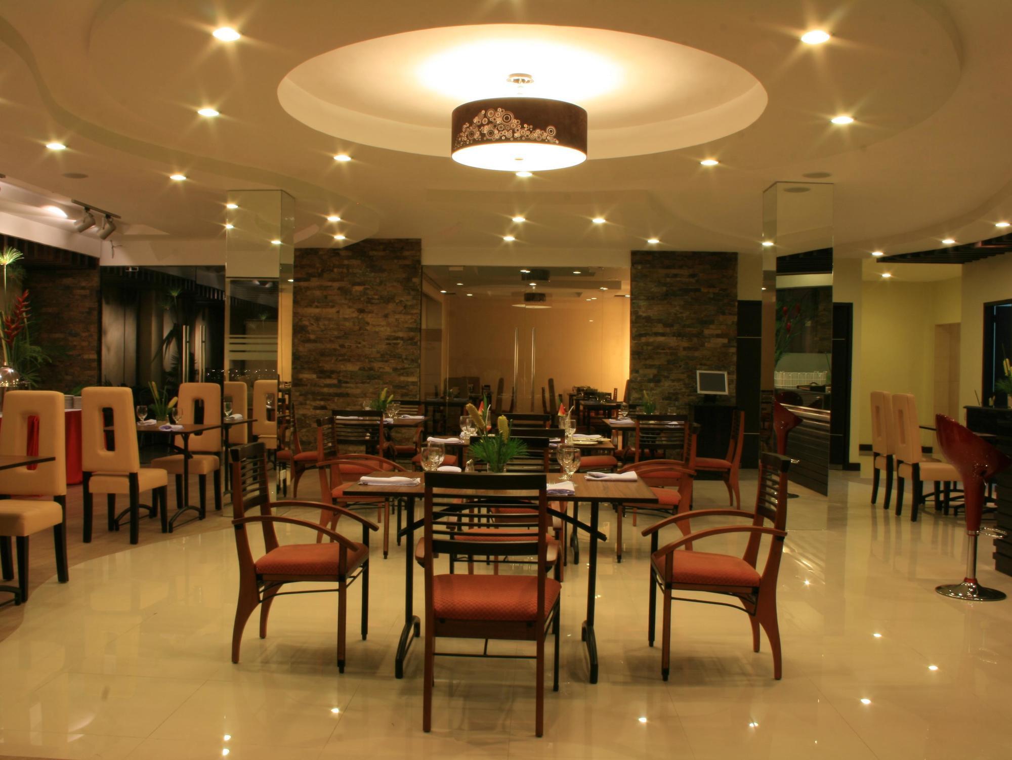O Hotel Bacolod Exterior photo
